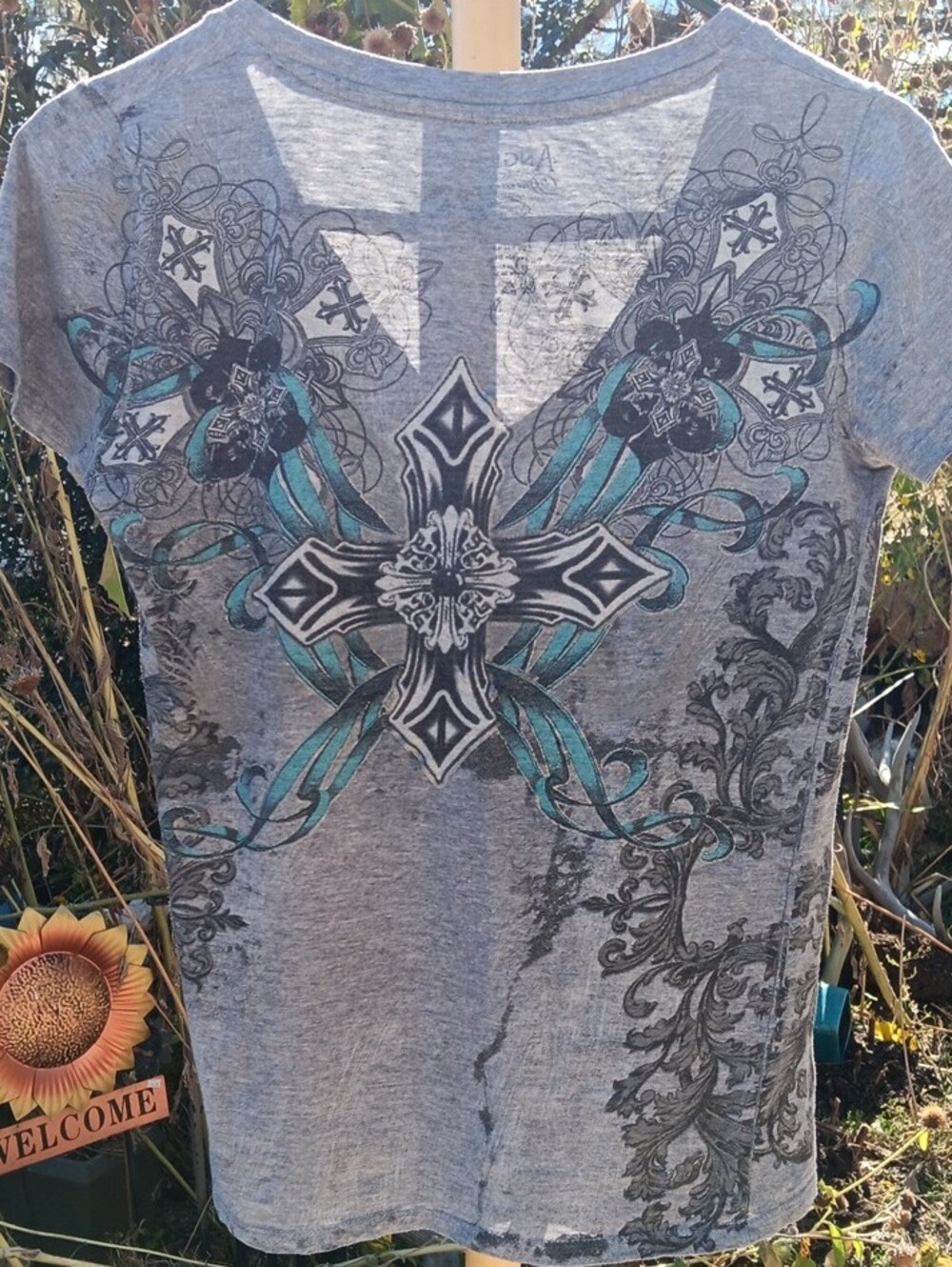 Angels Heather Gray V-Neck Tee with Teal and Black Cross Graphic - Picture 4 of 4